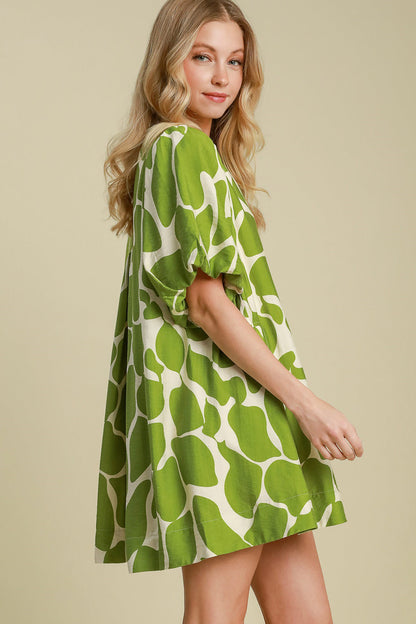 BG Abstract Print Puff Sleeve Dress